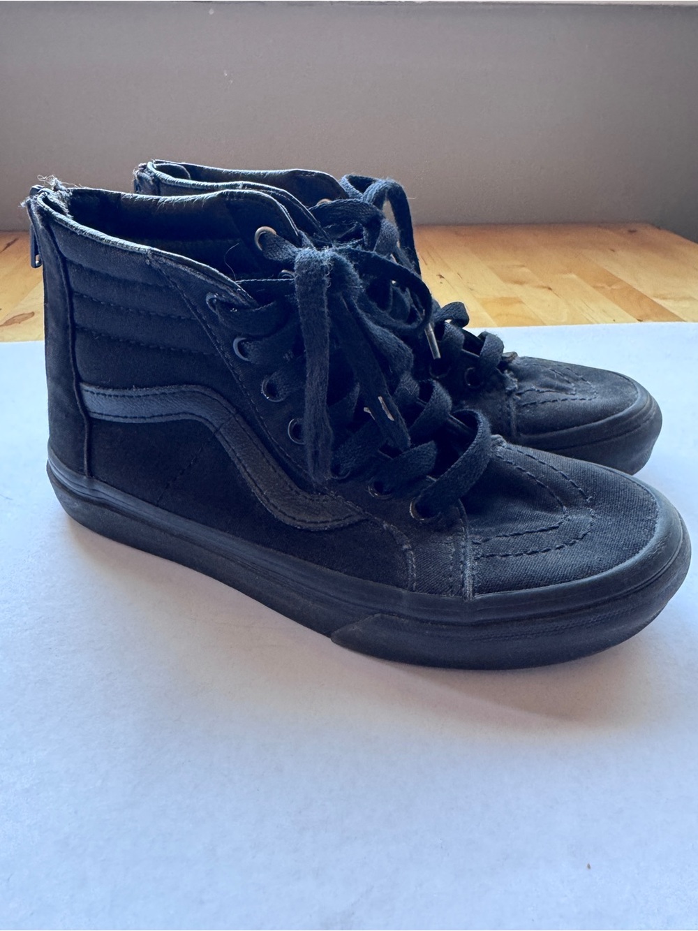Vans Kids Sk8-Hi Zip Shoes size kids 1.5